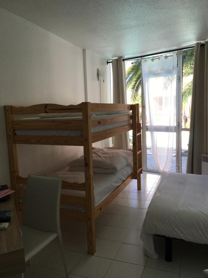 Hotel La Cle Saint-Andre-de-Sangonis Bagian luar foto