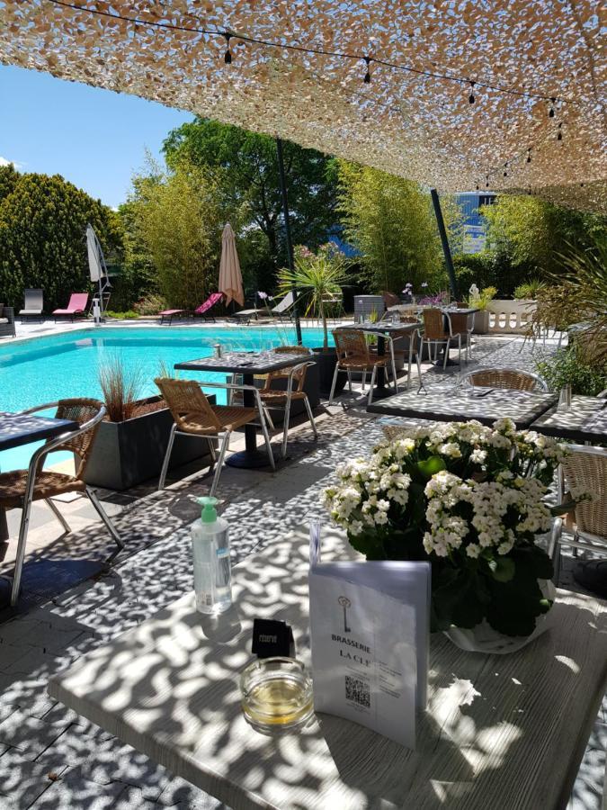 Hotel La Cle Saint-Andre-de-Sangonis Bagian luar foto