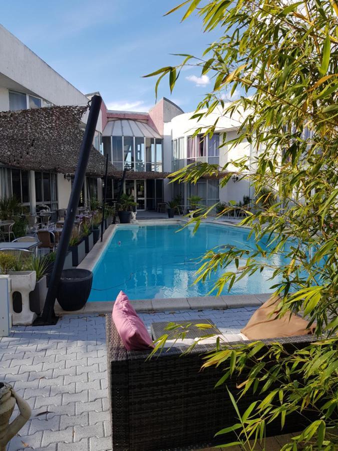Hotel La Cle Saint-Andre-de-Sangonis Bagian luar foto