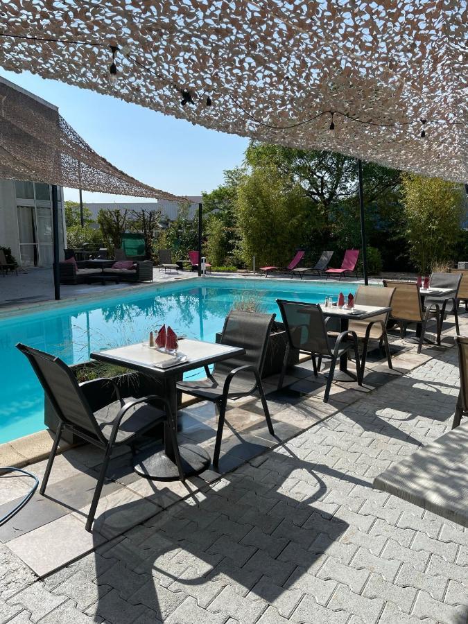 Hotel La Cle Saint-Andre-de-Sangonis Bagian luar foto